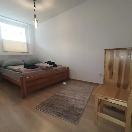 Mieszkanie Na Jutrzenki Apartment